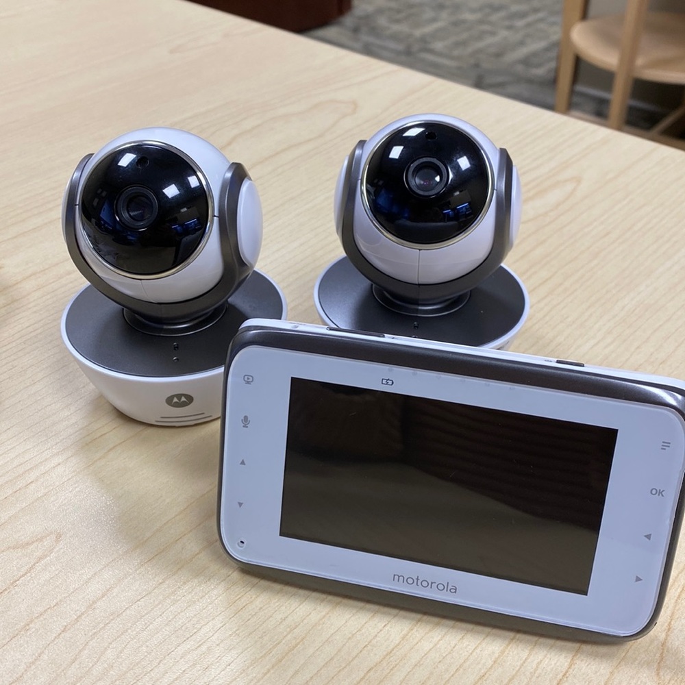 Dual Mode Baby Monitor with 2 Cameras